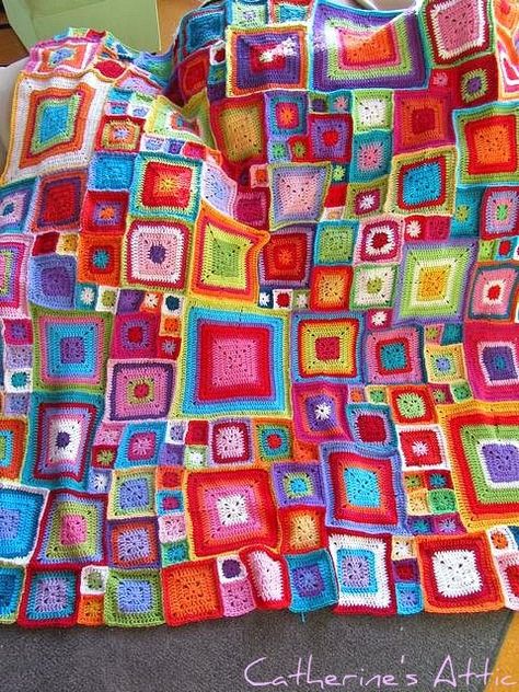 The glorious Babette pattern, as interpreted  by catherine's attic, via Flickr Babette Blanket, Crocheted Blanket, Crochet Afgans, Crochet Blanket Afghan, Granny Square Blanket, Crochet Summer, Square Blanket, Crochet Throw, Crochet Motifs