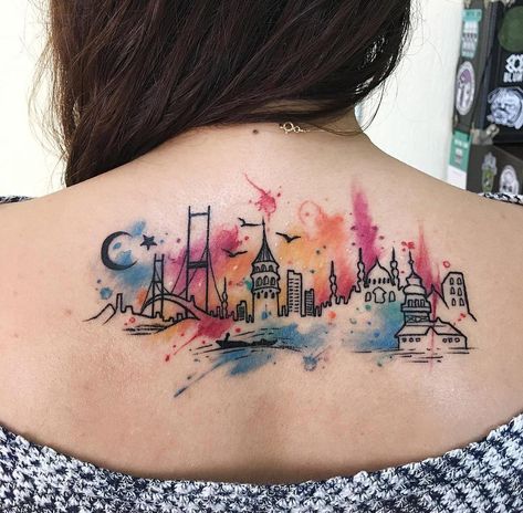 Istanbul City Thigh Tattoo Simple, Tatuaje Trash Polka, Tattoo Colors, Delicate Tattoos For Women, Watercolor Rose Tattoos, Girls With Sleeve Tattoos, Kunst Tattoos, Istanbul City, City Tattoo