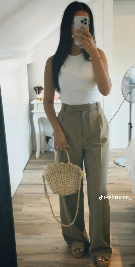 Summer Classy Outfits, Summer Outfit Inspiration Aesthetic, Outfit Zara Drip, Green Pants Outfit, Inspi Outfit, Class Outfit, Zara Drip, Outfit Zara, Modest Fits