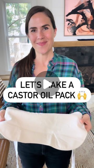 Genevieve Howland on Instagram: "🌿 Save on my favorite castor oil packs from @queenofthethrones when you use the code MAMANATURAL10.  Wondering about the perks of using a castor oil pack? Here’s the lowdown:  🌱 Liver Support: Aid your liver’s detox process. 🌼 Lymphatic Flow: Keep your lymphatic system in top shape. 💖 Hormone Balance: Find equilibrium within. 😴 Sleep & Relaxation: Enjoy a more peaceful slumber. 🚽 Digestive Relief: Say goodbye to bloating and constipation. 🔥 Inflammation & Gut Health: Soothe inflammation and support gut healing.  Give your hardworking liver the TLC it deserves. Castor oil packs are a simple, effective way to show it some love! 💚  👉 Try these EASY castor oil packs today. Use code MAMANATURAL10 at @queenofthethrones for a special discount." Castor Oil Pack Sewing Pattern, Castor Oil Pack Pattern, How To Make Castor Oil Packs, How To Sew A Castor Oil Pack, Diy Castor Oil Packs How To Make, Castor Oil Uses Stomach, Castor Oil Wrap Benefits, Castor Oil Packs Weight Flat Belly, Castor Oil For Constipation