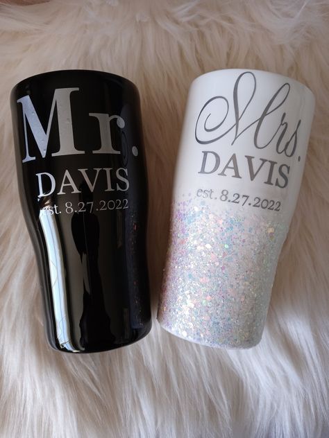 Wedding Tumbler, Painted Turtle, Blue Line Police, Wedding Tumblers, Verse Wallpaper, Food Safe Epoxy, Glitter Tumbler Cups, Mom Cat, Verses Wallpaper