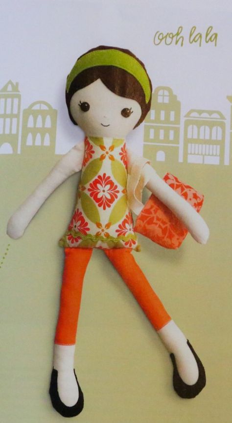 mollie doll Handcrafted Dolls, Mollie Makes, Homemade Dolls, Spirit Dolls, Wool Projects, Sewing Dolls, Sewing Toys, Dollhouse Dolls, Toy Craft