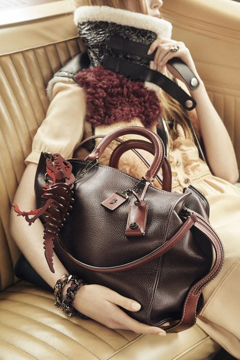 Coach class - DisneyRollerGirl Coach Rogue Bag, Coach Bags Outlet, Coach Rogue, Coach 1941, Handbag Stores, Womens Designer Bags, Steven Meisel, Latest Bags, Women Bags Fashion