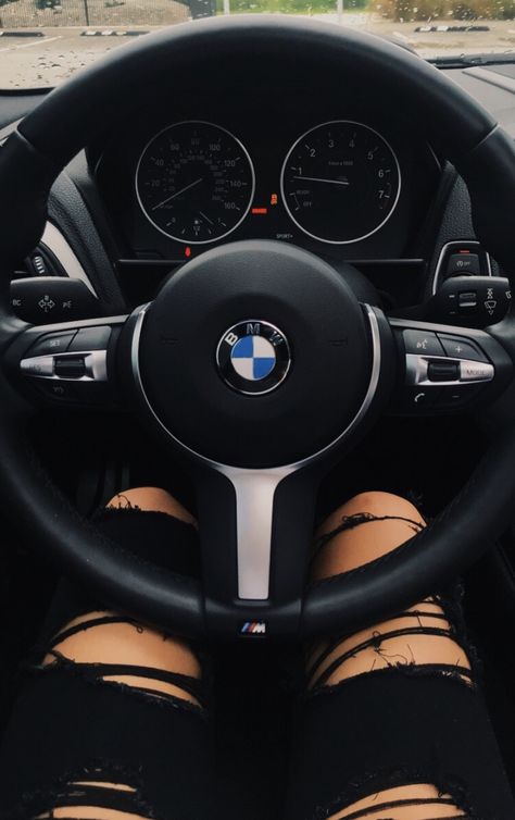 Bmw X6 Interior, Luxury Cars Bmw, Bmw Z4 M, Bmw Girl, Bmw Interior, Girls Driving, Dream Cars Bmw, Bmw Wallpapers, Makijaż Smokey Eye