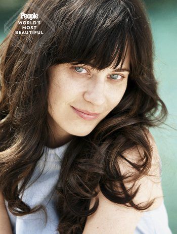 ZOOEY DESCHANEL, 2012 Without Makeup Look, Zooey Deschanel Hair, Zooey Deschanel Style, Jesse Eisenberg, Emily Deschanel, Shia Labeouf, Logan Lerman, About Myself, Zooey Deschanel