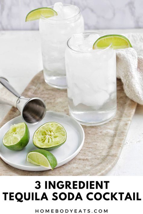 This is my all time favorite tequila soda with lime. It's a perfectly balanced cocktail made with tequila (either blanco or reposado) as well as lime juice and soda water. This is a very light and refreshing cocktail, perfect for the hot summer months. I make this recipe over and over - it's SO good! Lime Cocktail Recipes, Tequila Drinks Easy, Sparkling Water Recipes, Clean Cocktails, Tequila Drinks Recipes, Tequila Soda, Lime Drinks, Tequila Cocktail, Fall Cocktails Recipes