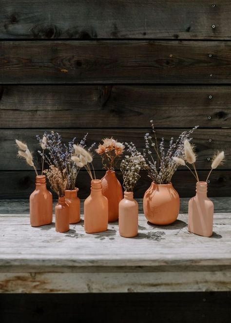 Painting Vases, Boho Centerpiece, Boho Wedding Centerpieces, Wedding Centerpiece Ideas, Boda Mexicana, Future Wedding Plans, Centerpiece Ideas, Boho Baby Shower, Baby Shower Fall