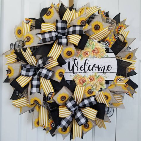 Wire Wreaths, Mesh Ribbon Wreaths, Summer Mesh Wreaths, Wreath Sunflower, Deco Mesh Wreaths Diy, Porch Wreath, Holiday Wreaths Diy, Mesh Wreath Diy, Wire Wreath Frame