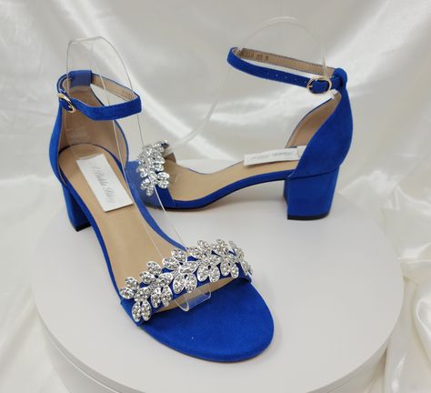 Dark Blue High Heels Wedding, Royal Blue Quince Heels, Royal Blue Quinceanera Heels, Qencenera Ideas Blue, Royal Blue Quince Shoes, Quince Shoes Heels, Blue Prom Heels, Quinceanera Shoes Heels, Kasut Pengantin Perempuan