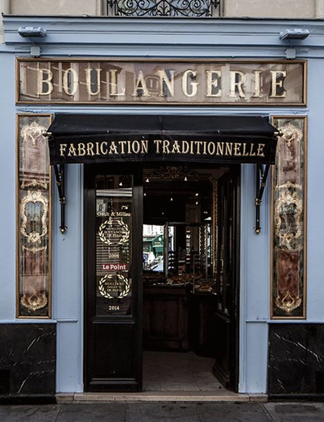 Du Pain et des Idées - Boulangerie traditionnelle - Fabrication artisanale Parisian Food, Paris Coffee Shop, Cake Paris, A Day In Paris, Happy Cake, Apple Turnovers, Wooden Facade, Coffee Shop Logo, Paris Trip