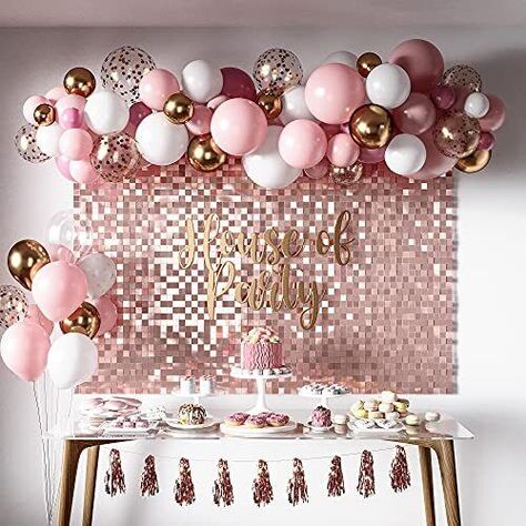 Bachelorette Party Decorations House, 29th Birthday Party Ideas, Sequin Wedding Decor, Rose Gold Party Theme, Gold Party Theme, 29th Birthday Party, Tinsel Curtain, Vino Before Vows, Rain Curtain