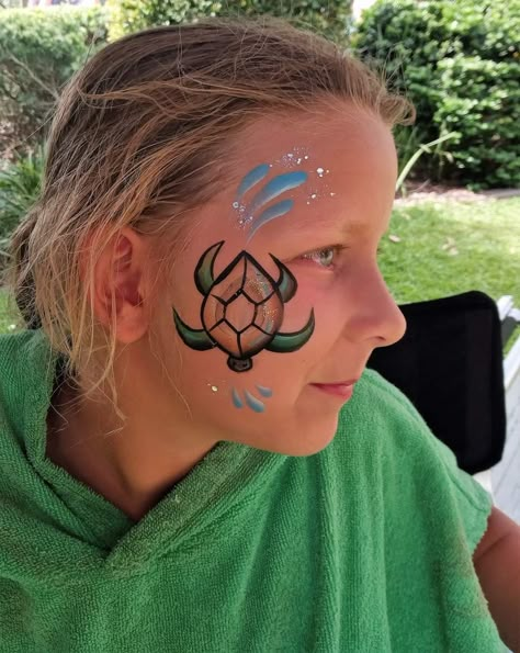 Otter Face Paint, Hawaiian Face Paint Easy, Sea Turtle Face Paint, Super Easy Face Paint, Face Painting Turtle, Luau Face Painting Ideas, Hawaii Face Paint, Sea Face Paint, Ocean Face Paint