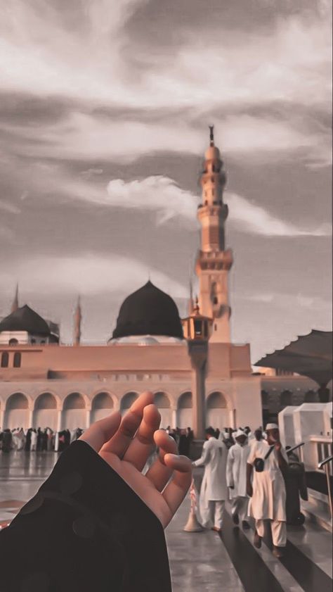 Islam Dp, Madina Sharif Beautiful Pic, Videos For Status, Status Islamic, Mecca Images, Asthetic Picture White And Black, Mekka Islam, Islamic Pic, Muslimah Photography