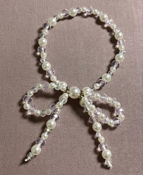 Beaded Bracelets Coquette, Coquette Tumblr, Coquette Beaded Necklaces, Beaded Jewelry Coquette, Fairycore Beaded Pearl Jewelry, Edgy Bracelets, Bow Beads, Coquette Pearl Necklace, Fan Bracelet