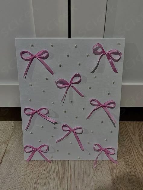 Pearl Canvas Art, Gem Canvas Art Easy, Bow Painting Art, Bow Wall Decor, Bow Room Decor, Bow Painting, Rhinestone Projects, Diy Abstract Canvas Art, Cute Canvas Paintings