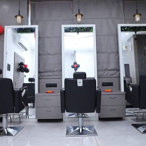 Modern Barber Shop Ideas Interior Design, Modern Hair Salon Interior Design, Barber Nails, Small Salon Designs, Modern Barber Shop, Barbershop Design Interior, Saloon Decor, Barber Shop Interior, Salon Design Ideas