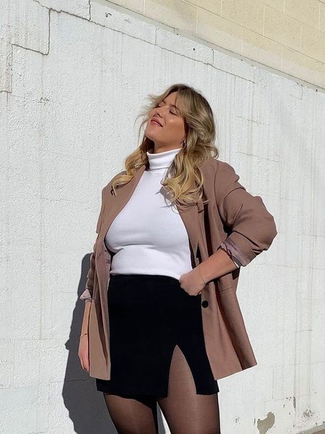 Meet the Body-Positive Model That's Showcasing Midsize Fashion on TikTok Mid Size Outfits, Casual Date Night Outfit, Midsize Outfits, Looks Pinterest, Skirt Outfits Fall, Mid Size Fashion, Midsize Fashion, Mid Size, Mode Inspo