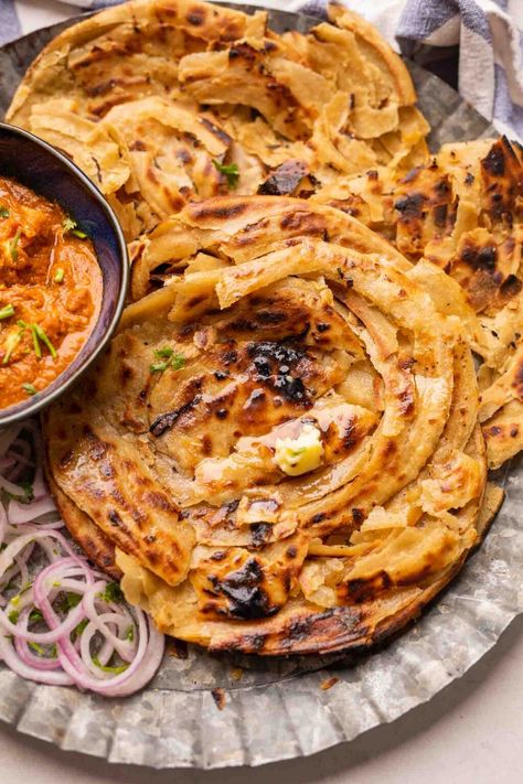 India Recipes Indian Dishes, Food Cravings Vegetarian, Food Obsession Photography, Indian Dinner Ideas Vegetarian, Indian Sides, Lachha Paratha, Indian Food Photography, Amazing Food Photography, Indian Dinner