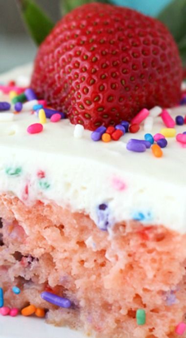 Strawberry Funfetti Poke Cake ~ This Strawberry cake is soaked with sweetened condensed milk and topped with Funfetti whipped cream... The marriage of strawberry and Funfetti has never been so mouthwatering! Funfetti Poke Cake, Strawberry Cake Ideas, Beyond Frosting, Poke Cake Recipes, Salty Cake, Poke Cakes, Strawberry Patch, Savory Cakes, Funfetti Cake