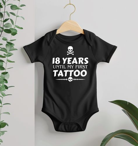 Tattoo Baby Shower Theme, Tattoo Baby Shower, Baby Boy Fits, Mommy Things, Man Shower, Body Suit Tattoo, Dad Tattoos, Rainbow Fish, Baby Tattoos