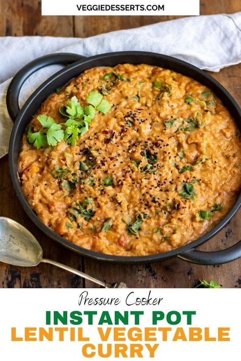 Pressure Cooker Curry, Pressure Cooker Lentils, Instant Pot Recipes Indian, Slow Cooker Lentil Curry, Boat Meals, Lentil Dinner, Lentil Recipes Indian, Easy Vegetarian Curry, Instant Pot Vegetarian Recipes