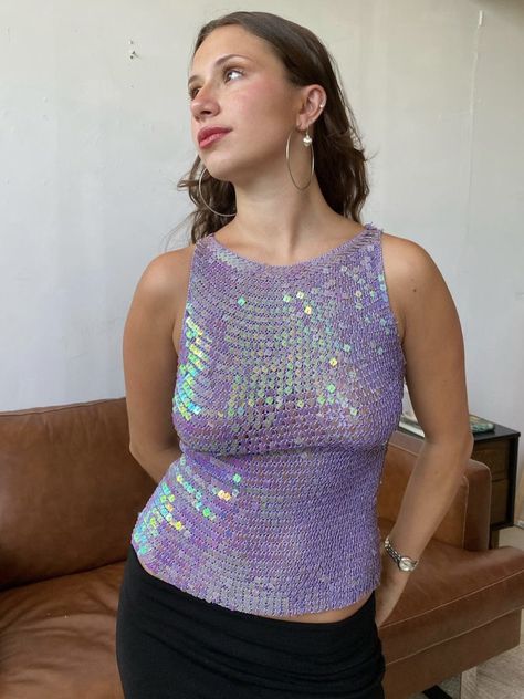 Sparkly Tank Top Outfit, Summer Sparkle Outfit, Purple Party Top, Sequin Top Aesthetic, Crochet Sequin Top, Purple Fitted Tops For Festivals, Sequin Crochet Top, Sequin Aesthetic, Sparkly Purple Top