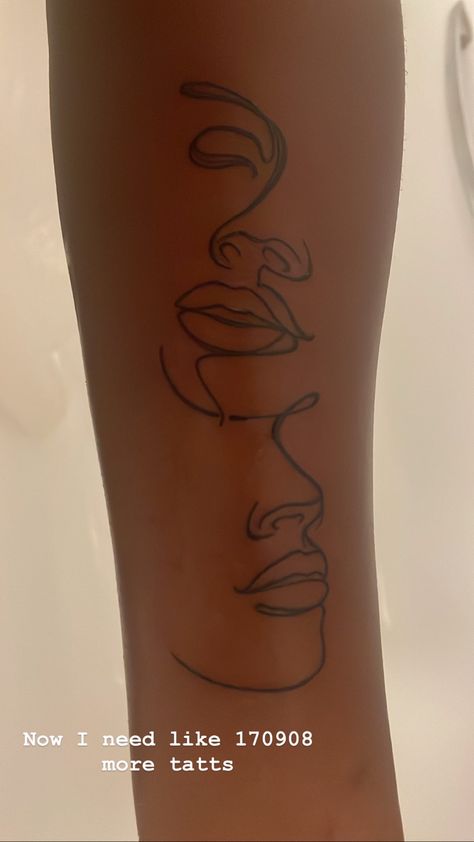 Faces Line Tattoo, Fine Line Tattoo Black Skin, Tattoo Black Women Dark Skin, Afro Tattoo Ink Black Women Outline, Abstract Face Tattoo Black Women, Fine Line Tattoo On Dark Skin, Abstract Faces Tattoo, Abstract Face Tattoo, One Line Tattoo Black Woman Face