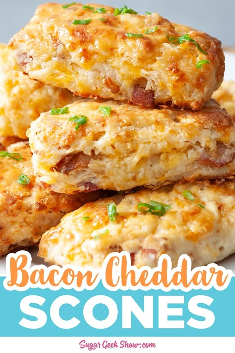 These bacon cheddar scones are moist, tender and so so satisfying. They are the perfect thing to make for breakfast for a big gathering. Thing To Make For Breakfast, Cheddar Scones Recipe, Bacon Cheddar Scones, Bacon Cheddar Biscuits, Savory Scones Recipe, Cheddar Scones, Breakfast Bacon, Scones Recipe Easy, Homemade Scones