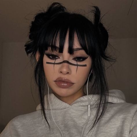 Anime Cosplay Makeup, Anime Makeup, Anime Halloween, Nike Jordan Retro, Profile Pictures Instagram, Halloween Inspo, No Eyeliner Makeup, Cute Cosplay, Cinematic Photography