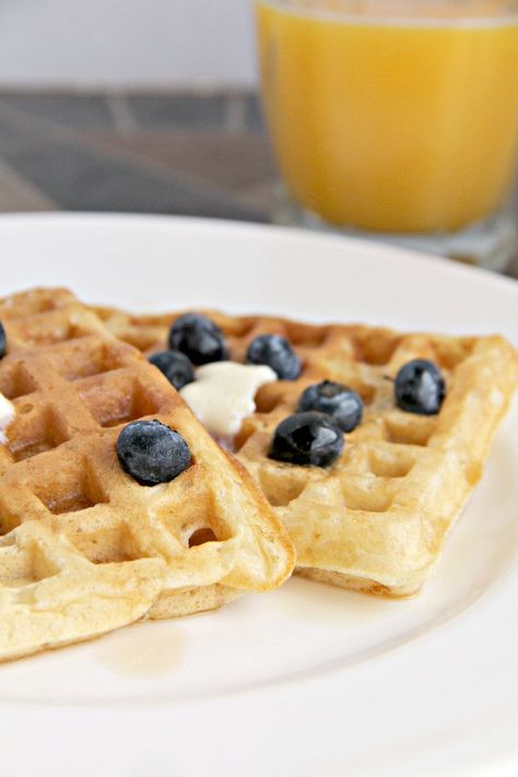 Easy Buttermilk Waffle Recipe, Buttermilk Waffle Recipe, Buttermilk Waffle, Buttermilk Waffles Recipe, Buttermilk Waffles, Waffles Easy, Pancake Recipe Buttermilk, Yummy Healthy Breakfast, Easy Brunch Recipes