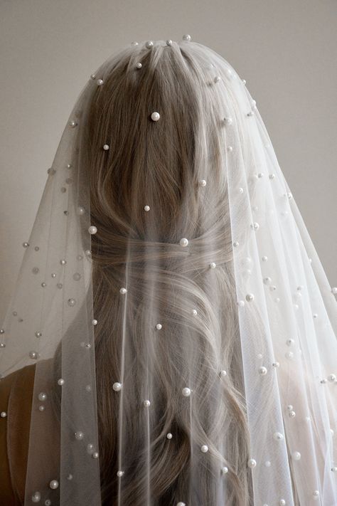 Scattered Pearl Veil Pearl Wedding Veil PARADIS - Etsy Canada Pearl Wedding Veil, Veil With Pearls, Sparkle Veil, Pearl Veil, Wedding Veil Accessories, Long Veil, Cathedral Veil, Veil Brides, Future Wedding Plans