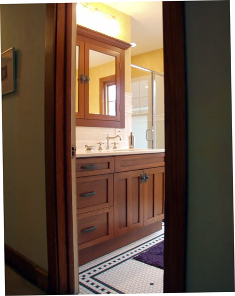 Craftsman Bathrooms, Bathroom Craftsman, Arts And Crafts Bathroom Vanity, Craftsman Tile Bathroom, Craftsman Master Bath Ideas, Craftsman Bathroom Vanity, 1920s Craftsman Bathroom, Arts And Crafts Style Bathroom, Bungalow Bathroom Ideas