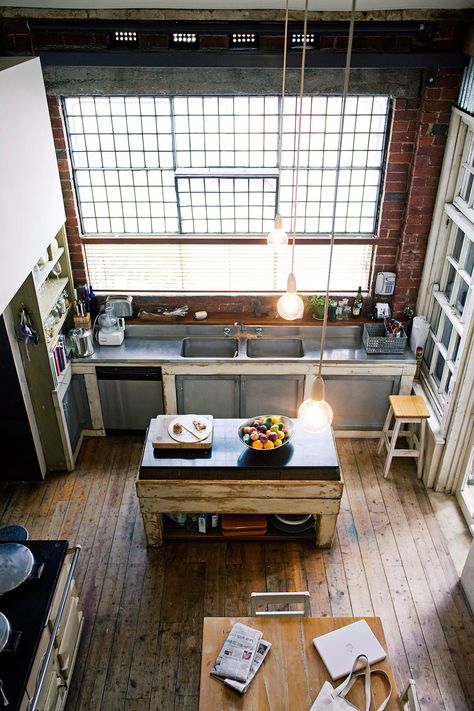 NYC is known for its loft apartments, converted from former factories. This kitchen combines industrial stainless steel with rustic timber for a truly eclectic space. *Photo: James Geer / bauersyndication.com.au* Industrial Decor Kitchen, Nyc Loft, Industrial Apartment, Industrial Kitchen Design, Small Apartment Kitchen, Loft Interior, Cabinets Ideas, Loft Stil, Interior Vintage