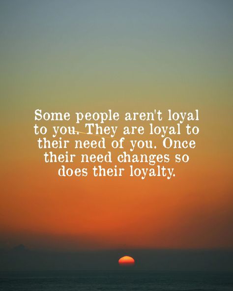 Beware of fake loyalty. Those who only stick around for personal gain are not worth your time or energy. Cut toxic ties and prioritize yourself. #loyalty #truthhurts #selfrespect #boundaries #toxicpeople #staystrong #knowyourworth #fakefriends #letgo #riseabove Quotes About Loyalty At Work, Quotes On Loyalty, Quotes About Loyalty, No Loyalty, Prioritize Yourself, Loyalty Quotes, Fake Friends, Truth Hurts, Toxic People