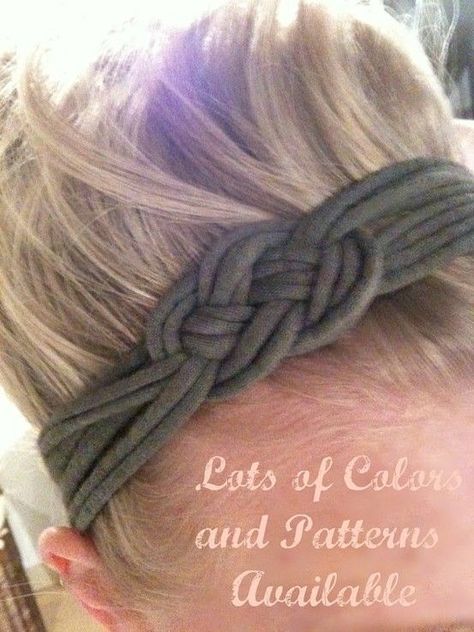 Recycled T-shirt knotted Headband! just a sailor knot Knot Headband Diy, T Shirt Recycle, T Shirt Knot, Diy Tshirt, Shirt Knot, Sailor Knot, Bandeau Au Crochet, Diy Sy, Headband Diy