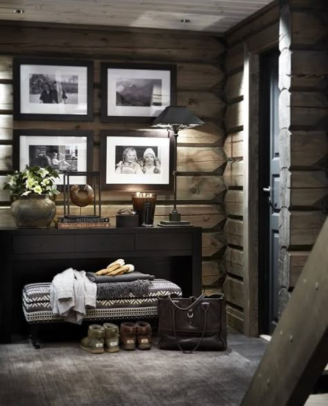 Cozy Mountain Home, Log Cabin Interior Design, Cabin Interior Design, Log Cabin Interior, Chalet Interior, Interior Design Per La Casa, Cabin Style, Modern Cabin, Wood Interiors