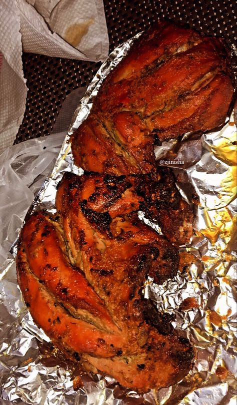 #best #chicken #tandoori #2pieces #oneofmyfavourite #spices #cornerkebab #wellmarinated #foodie Black Fortuner, Chicken Snap, Non Veg Food, Fortuner Car, Tandoori Fish, Chicken Tandoori, Delicious Food Image, Nepali Food, Indian Chicken Recipes