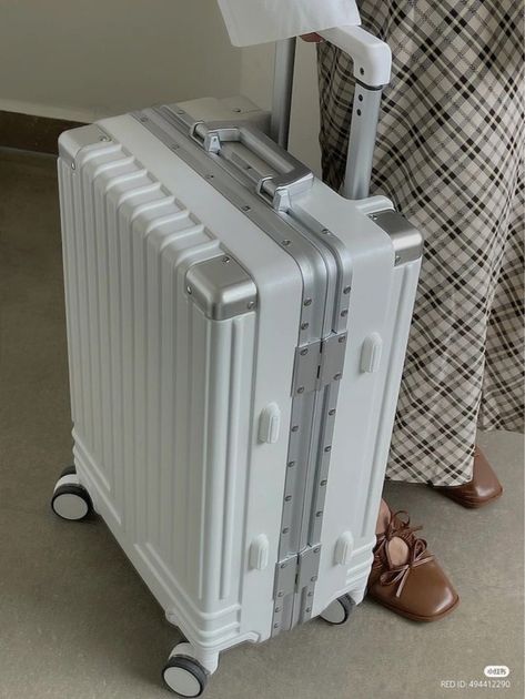 Shared by ꕤ moonchild ꕤ. Find images and videos about fashion, cute and white on We Heart It - the app to get lost in what you love. Cool Suitcase, White Suitcase, Cute Suitcase, Penyimpanan Makeup, Cute Suitcases, Cute Luggage, Stylish Luggage, Travel Bag Essentials, Luggage Bags Travel