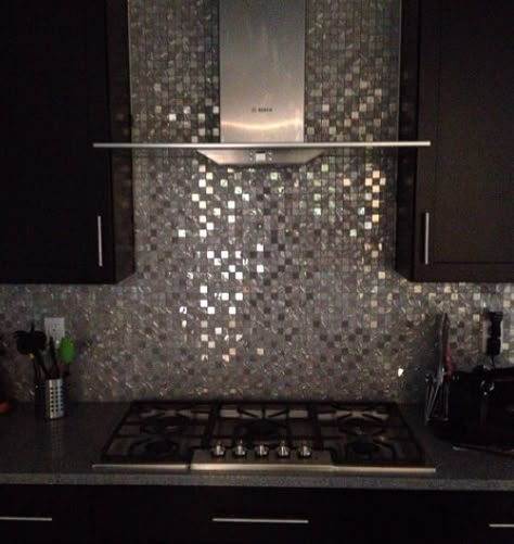 Backsplash black cabinets Glitter Backsplash Kitchen, Bling Backsplash Kitchen, Black Cabinets Backsplash Ideas, Shiny Backsplash Kitchen, Bling Kitchen, Black Kitchen Backsplash, Kitchen Backsplash With Dark Cabinets, Kitchen With Black Cabinets, Glass Mosaic Tile Backsplash