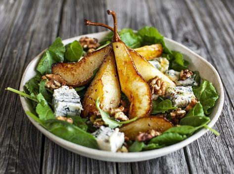 Crazy Cucumber - Crazy Cucumber Blog Carmelized Pears, Pear Gorgonzola Salad, Pear And Blue Cheese Salad, Caramelized Pear, Gorgonzola Salad, Pear Salad Recipes, Cheese Alternatives, Blue Cheese Salad, Warm Salad