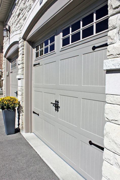 AM Dolce Vita: New Garage Doors Cream Garage Door, Garage Door With Cream House, Rounded Garage Doors, Colonial Garage Doors, Brown Garage Doors White House, Dark Brown Garage Doors White House, Sandstone Garage Door, Garage Door Carriage Style, Carriage Garage Doors No Windows