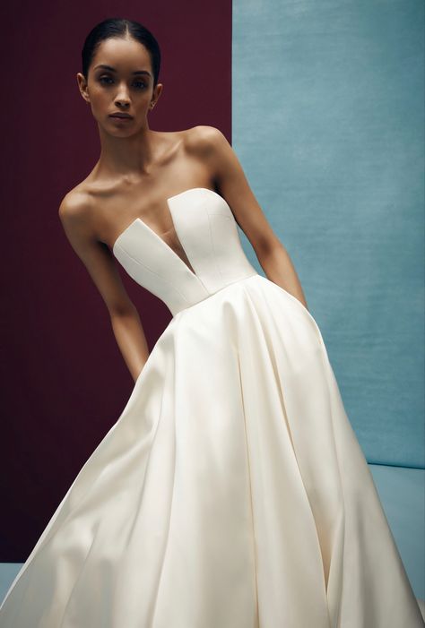 Anne Barge Wedding Dresses, Rembo Styling, Anne Barge, Pnina Tornai, Gown Skirt, Wedding Dresses 2020, Ball Gown Skirt, Backless Wedding, Classic Wedding Dress