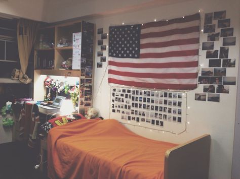 Morningside College, Chinese University of Hong Kong American Flag Room, Flags For Dorm Rooms, Artsy Room, Room Y2k, Lilac Room, Chinese University, American Room, Guy Dorm, Cool Dorm