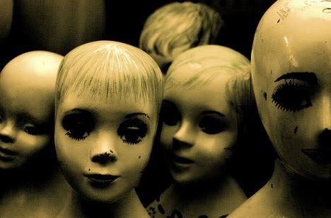 lost generation Dark And Creepy, Scary Images, Mannequin Art, Vintage Mannequin, The Evil Within, Some Day, Hotel California, Urban Legends, Creepy Dolls