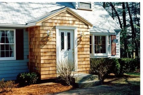 Back Door Mudroom, Mudroom Addition Exterior, Foyer Addition, Addition To Ranch House, Vestibule Entryway, Mud Room Addition, Entrance Vestibule, Addition Exterior, Mudroom Addition