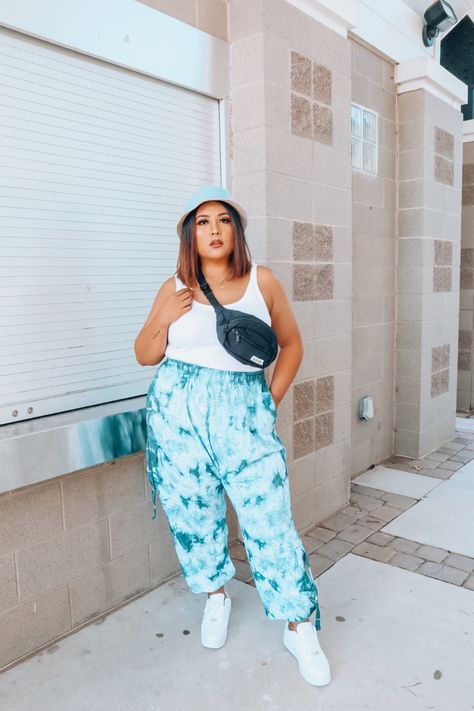 Plussize streetwear ideas Plus Size Streetwear Summer, Streetwear Fashion Women Plus Size, Street Wear Plus Size, Plus Size Streetwear Fashion, Streetwear Fashion Plus Size, Plus Size Street Wear, Curvy Streetwear, Edgy Plus Size Outfits, Curvy Street Style