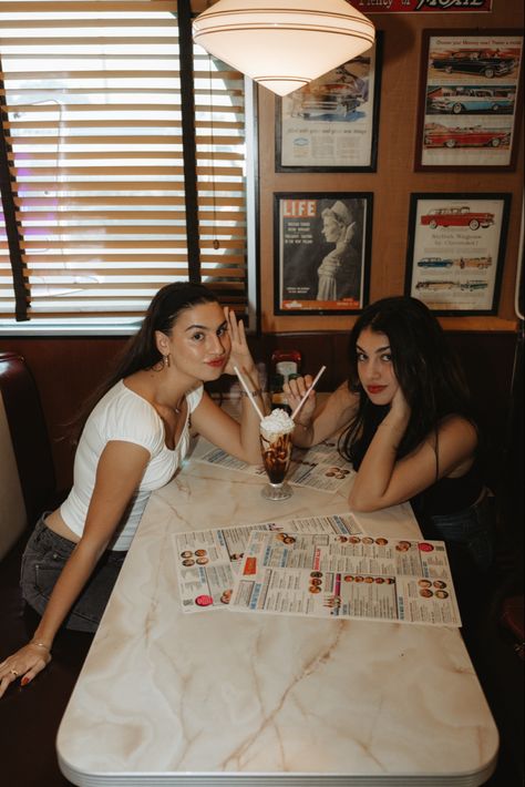 diner, friends, milkshake, old fashioned, vintage, booth Oldies Aesthetic, Diner Photoshoot, Born In The 70s, Diner Aesthetic, Vintage Booth, Breakfast Places, Friend Photoshoot, Bullet Journaling, The 70s