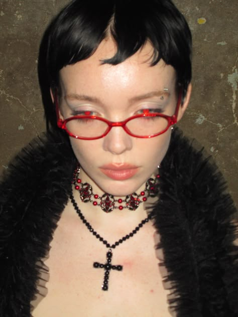 Gothic-style red gemstone round choker Black Gothic-style cross necklace Red Glasses Portrait With Glasses, Glasses Necklace, Glass Reference, Gothic Photos, Necklace Red, Alien Beauty, Glasses Round Face, Red Glasses Aesthetic, Chokers Aesthetic