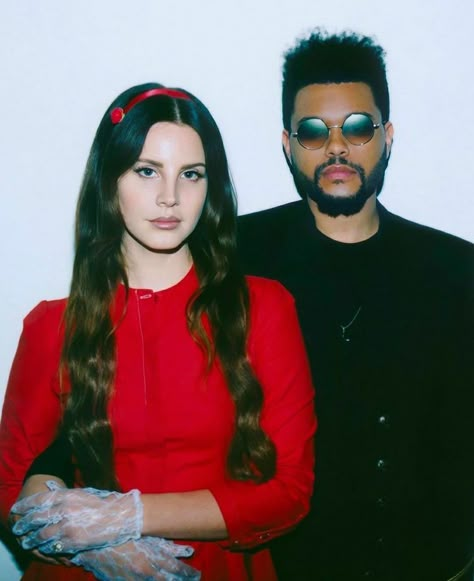 Lana Del Rey Outfits, Lana Del Rey Love, Celebrity Style Icons, Estilo Taylor Swift, Pretty When You Cry, Lust For Life, Lana Del Ray, Fashion Images, Red Aesthetic