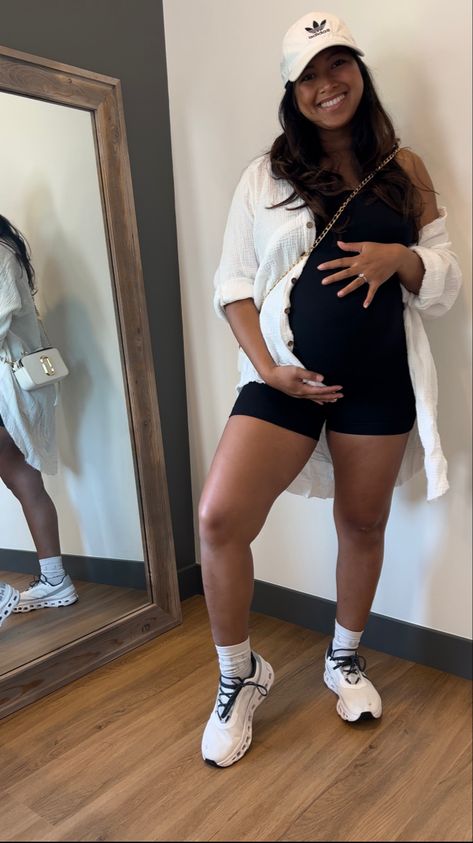 Pregnancy outfits, casual outfits, bodysuits, dress the bump, maternity outfit Pregnant Athletic Outfits, Maternity Game Day Outfit, Fair Outfit Ideas Pregnant, Maternity Theme Park Outfit, Maternity Bodysuit Outfit, Sporty Pregnancy Outfits, Maternity Baseball Game Outfit, Baseball Game Outfit Pregnant, Jockey Outfit